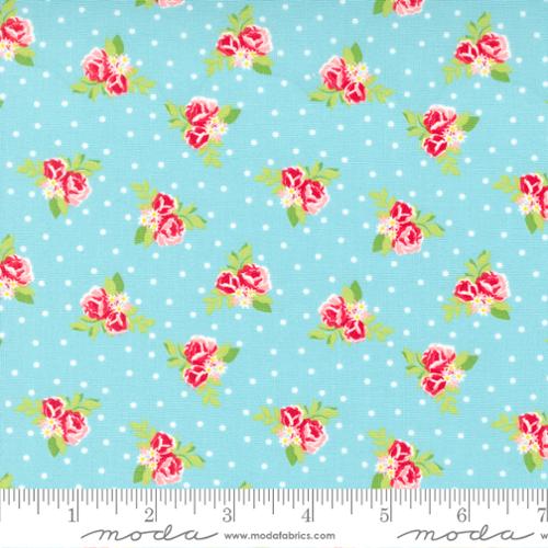 New 12pc Fat Quarter Bundle Berry Basket