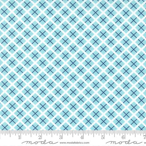 New 12pc Fat Quarter Bundle Berry Basket