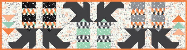 New 2026 Witches Feet Table Runner Kit SKU: KT-17470