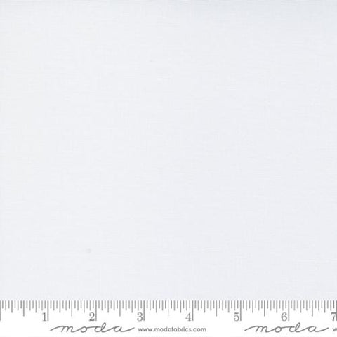 Bella Solids Super White 9900 436 Moda